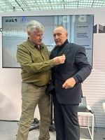 На Международной книжной ярмарке воронежский адвокат и писатель Михаил Федоров получил награду Министерства обороны РФ. - изображение 133077